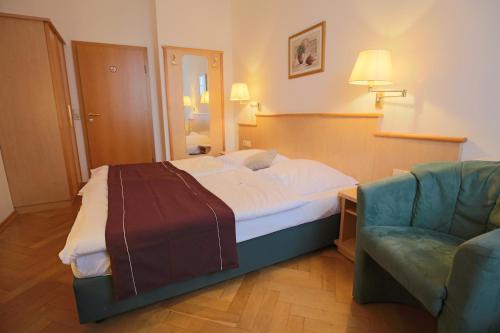 Hotel Restaurant Hambacher WInzer 7.4km von Frankeneck entfernt