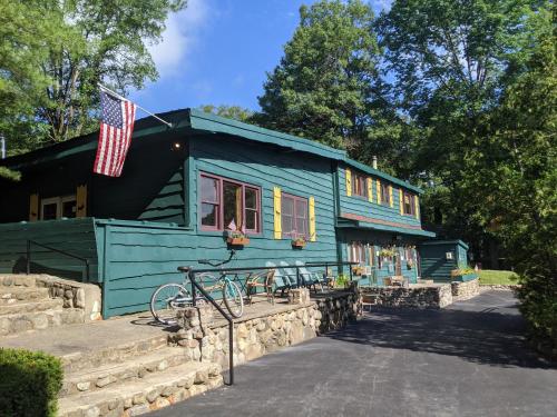 Adirondack Diamond Point Lodge - 숙소 외관