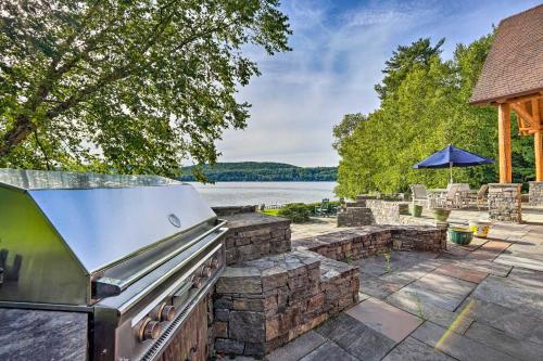 Stunning Vermont Cabin with Private Lake Access