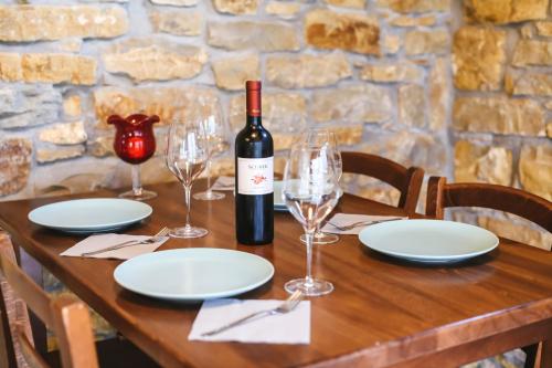 บริการและสิ่งอำนวยความสะดวก, Roner Resort in อิโซลา