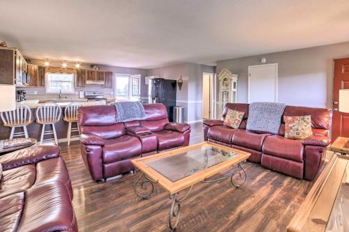 Norris Lake Home with Boat Parking Deck and BBQ - image 8