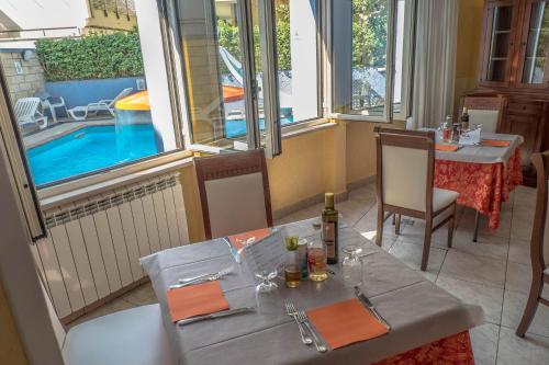 Hotel Albatros 4