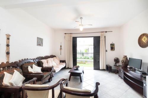 APARTAMENTO BEIRA MAR LATERAL NA PRAIA DE MARISCAL 2661 in มอร์รินโยส
