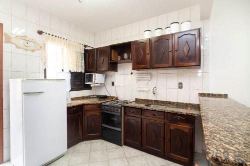 APARTAMENTO BEIRA MAR LATERAL NA PRAIA DE MARISCAL 2661 in มอร์รินโยส