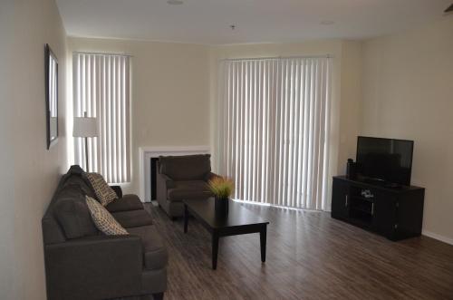 Koreatown Los Angeles 30 Day Stays - image 10