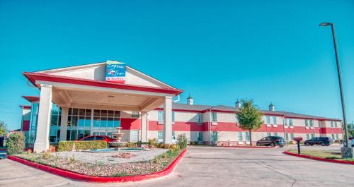 Zunanjost, Express inn & suites in East Imhoff