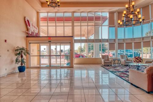 Express inn & suites in Norman, USA