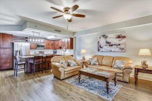 Laketown Wharf 914 condo