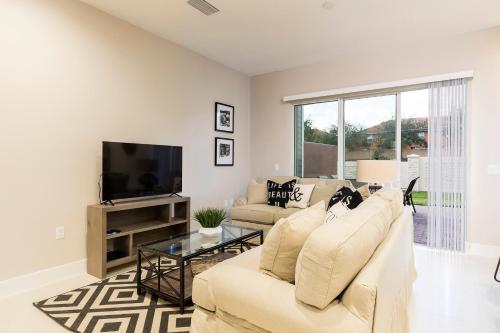 6 BR 7 BA Family Getaway 5 min to Disneyworld - image 6