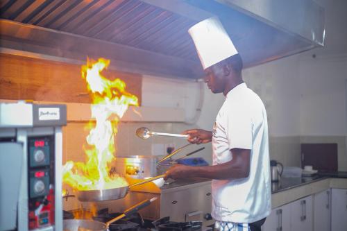 ห้องครัว, Lovely Garden Guest Home in คีซูมู