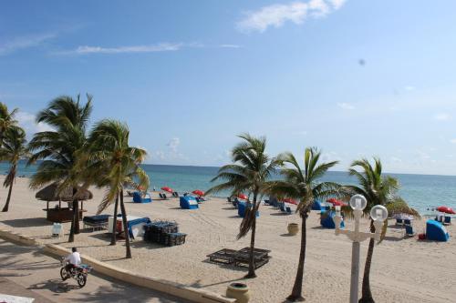 Golden Sand Oceanfront - image 6