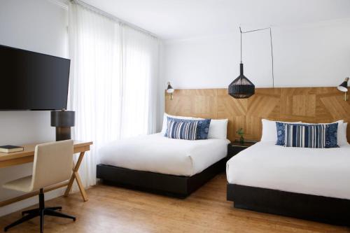 324336635 Kimpton Angler’s Hotel South Beach by IHG