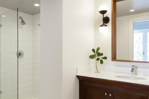 キンプトン アングラーズ ホテル