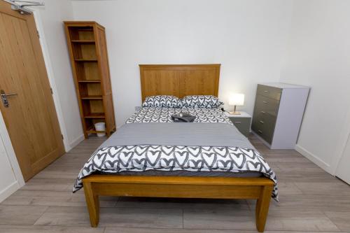 Comfortable stay in Shirley, Solihull - Room-2 - Woodrow