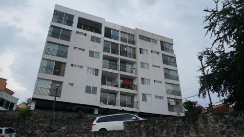 apartamento completo 6 huéspedes incluye acceso al club burgos cuernavaca in Temixco, Mexico