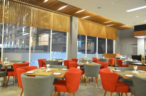 Ravintola, Kyriad Hotel Airport Jakarta in Soekarno-Hatta International Airport