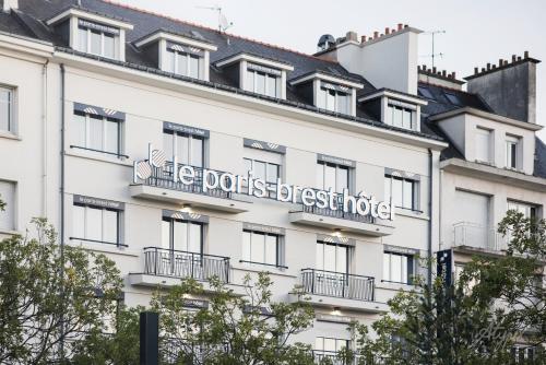 le paris brest hotel - 출입구