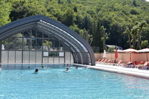 Hotel Lodge du Lac Chambon
