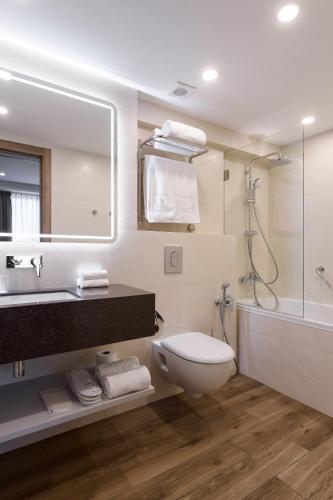 Premier Hotel Odesa - image 10