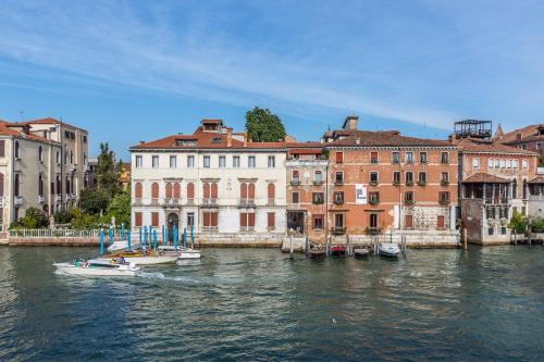 Ca' Mainella Grand Canal View 4 bedrooms in Dorsoduro