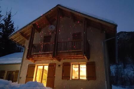 Chalet dans hameau authentique classé 3 étoiles gîte à louer Les Gillis