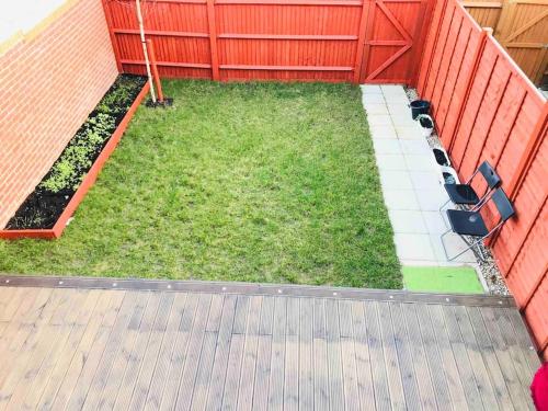 New Build- Entire house with NETFLIX in Ebbsfleet international