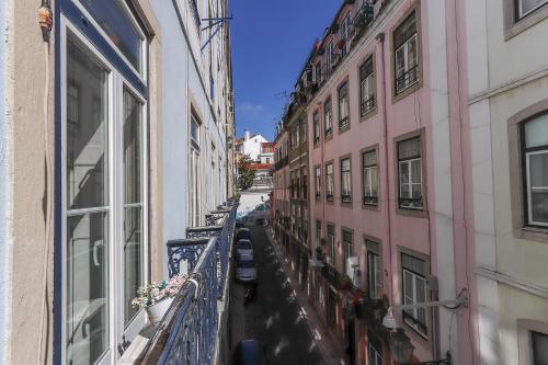 Bairro Alto Classic by Homing - image 14