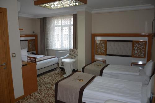 Demosan City Hotel