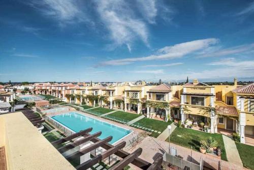 Lux Tavira Yellow House gîte à louer Arroio