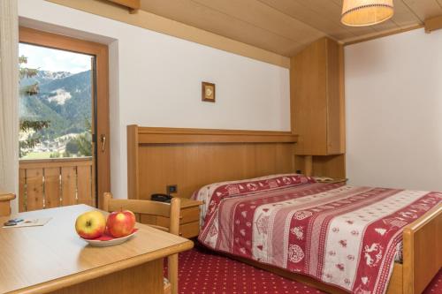 Hotel Garni Lastei - image 11