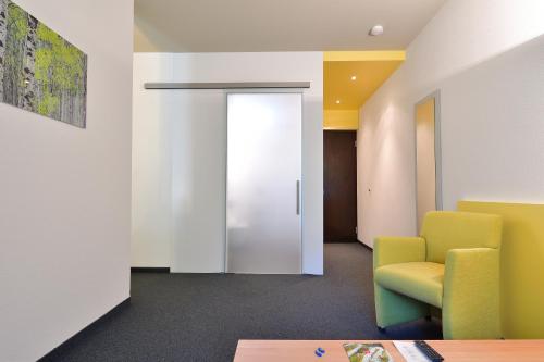 Zimmer mit 2 einzelbetten, barrierefrei