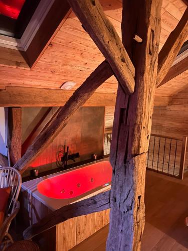 Karstais baseins, Les Monts d'Aisne in Mormont