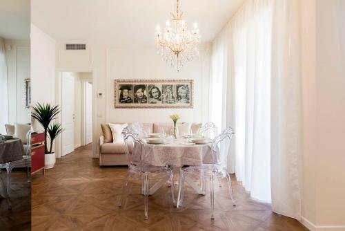 Madonna Montecchi Luxury Suite in Verona, Verona