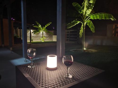 Sunny Garden Apartment in 布加斯城