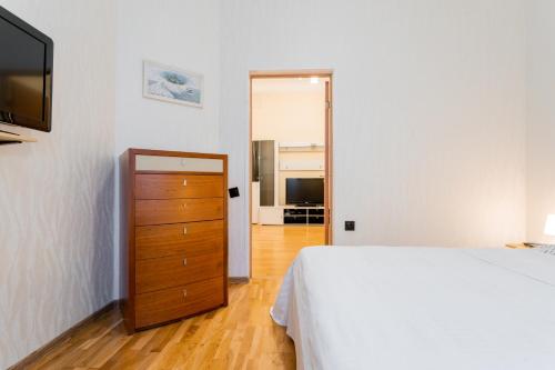 Apartment Syezzhinskaya 19 - image 7