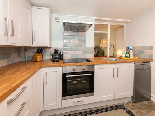 Pass The Keys Luxury Peaceful Character Cottage in the Chilterns