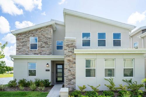 Stunning 6Bd SF w/ Pool Close to Disney @ Storey Lake 2883 - image 3