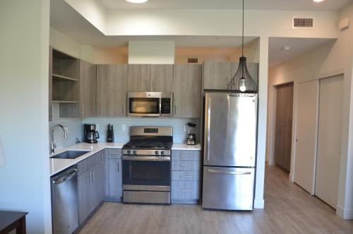 Westlake Los Angeles 30 Day Rentals - main image
