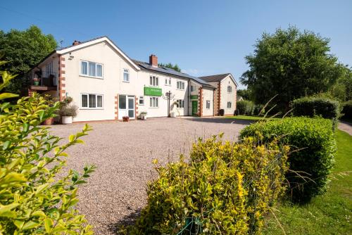 Bridleways Guesthouse & Holiday Homes - Mansfield