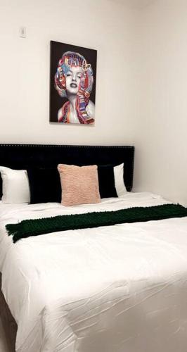 LARGE MODERN APARTMENT NEAR ART MUSEUM