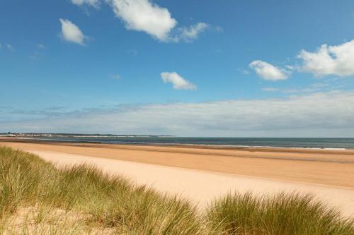 Picture of Sea View - 3 Bed Apartment Looking Over Bridlington North Beach