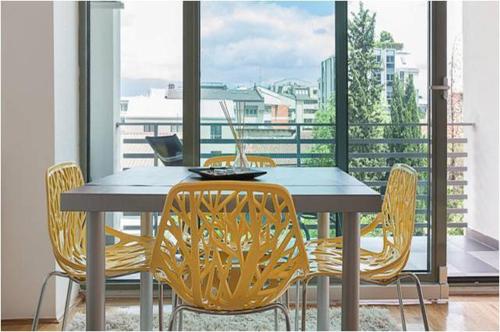 Modern Living Apartments 1