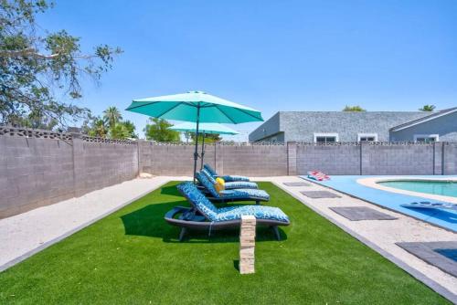 Fab PHX Getaway w/ Pool & Fire Pit