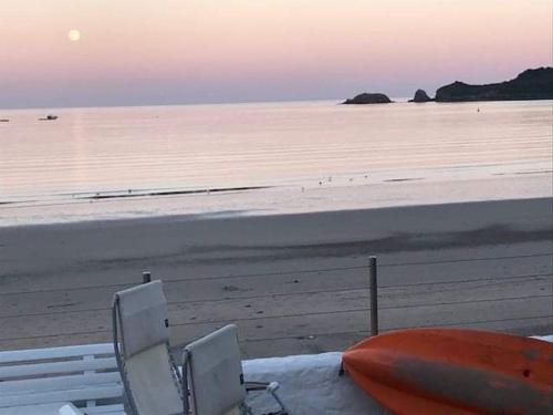 Saundersfoot & Tenby - both only a 5 minute drive