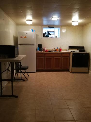 834 Happy Home -Peaceful Private RMs with Laundry in Chicago Heights, USA