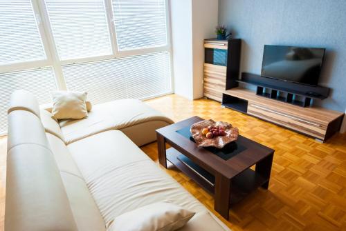 Apartments and Studios Perunika - image 13