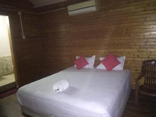 The woods beach house guhagar
