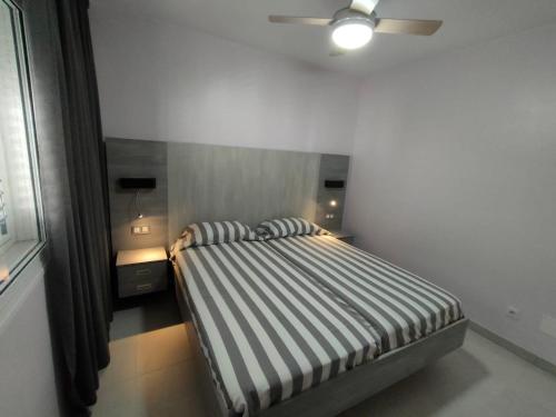 Elegant Spacious Apartment with Sea Views - image 4