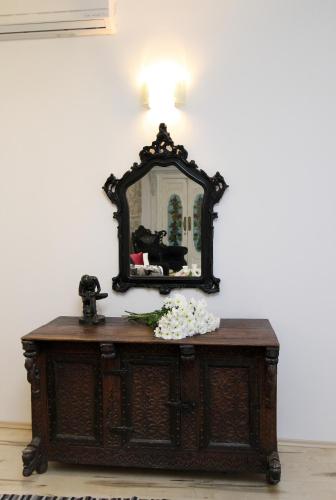 Apartment Papalić Palace, Split (photo 8)