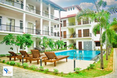 . Hotel Summer Haven